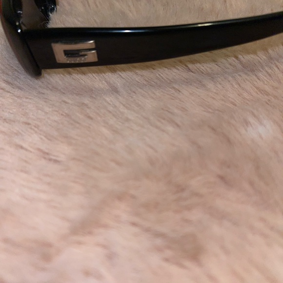 Authentic Vintage Gucci Sunglasses - Picture 4 of 5